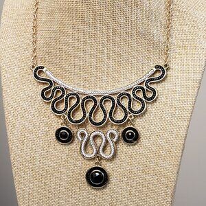 NWOT gold tone white black Egyptian bib dangle bib statement necklace